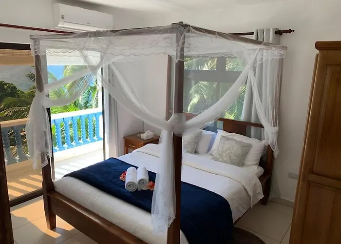 Apartment Crystal Seychelles Seaview Upper Floor