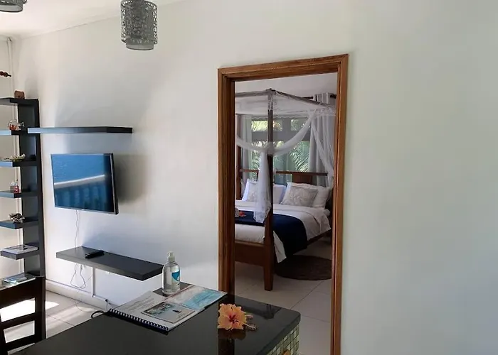 Crystal Seychelles Seaview Upper Floor Glacis (Mahe)